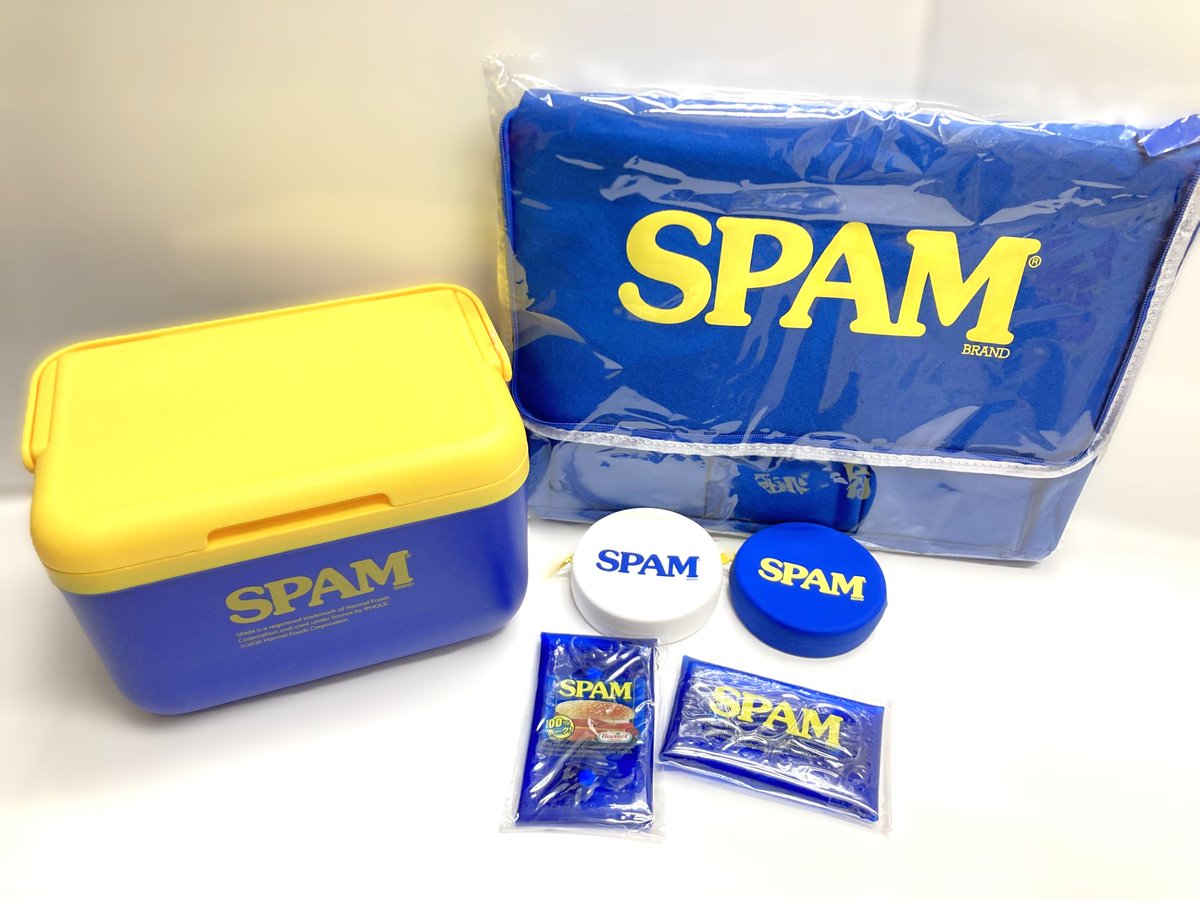 GiGO_Tatebayasi's tweet photo. ⭐️ #GiGO限定景品 情報⭐️
🟡SPAM × GiGO 🔵
🍖ミニクーラーボックス
🍖カラビナ付きクリアポーチ
🍖シリコンポーチ
🍖保冷収納マルチバッグ
🍖折りたたみテーブル
絶賛展開中です‼️
ご来店お待ちしております👀✨
#SPAM
#GiGO館林 https://t.co/YNvvMlKanK
