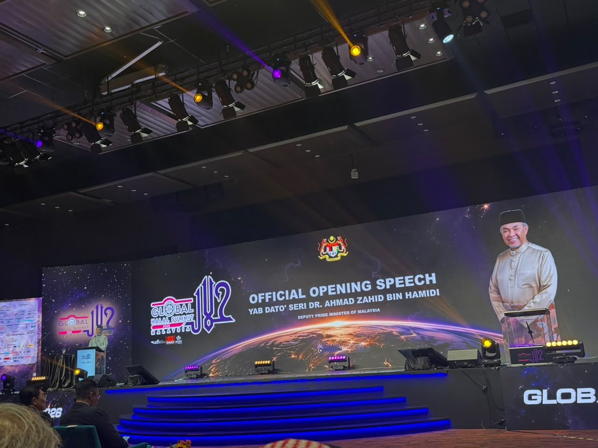 MDVinMalaysia's tweet photo. High Commissioner H.E. Dr. @Mariyam_Shab attended the Opening Ceremony of the Global Halal Summit (GHaS) 2026, held in conjunction with MIHAS 2026. The ceremony was officiated by YAB Dato’ Seri Dr. Ahmad Zahid Hamidi, Deputy Prime Minister of Malaysia. https://t.co/TtpotK47Kf