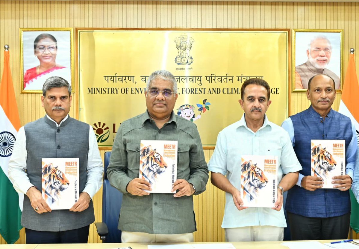 EnvironmentPib's tweet photo. Union Environment Minister Shri @byadavbjp launches Inception Workshop for 6th Cycle of Management Effectiveness Evaluation of Tiger Reserves in India; Technical Manual for MEE-TR 2026 released

Press Release 📝
https://t.co/HQBskBEVwB https://t.co/wyLF9OnGd0