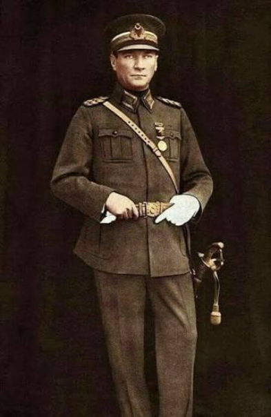AtaturkunYoluX's tweet photo. The biggest war is the war against ignorance.

The founder of the Republic of Turkey, Mustafa Kemal Atatürk https://t.co/rZHjz7WW8x