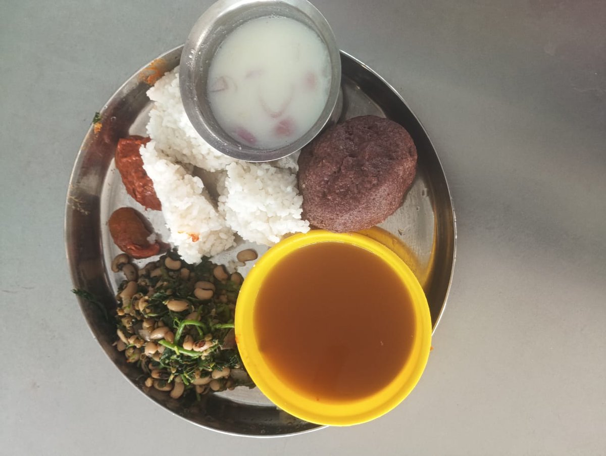 MdrsSc91803's tweet photo. Lunch https://t.co/qHyRaV1lks