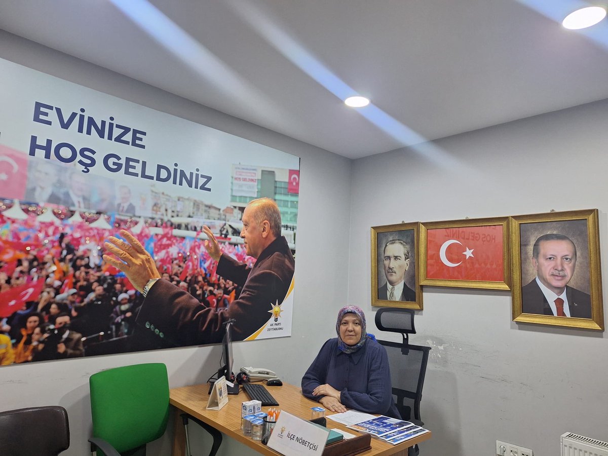 akzeytinburnu's tweet photo. Zeytinburnu İçin Nöbetteyiz🇹🇷

Bugün AK Parti Zeytinburnu İlçe Nöbetçimiz  Yönetim kurulu üyemiz
Hurşide Artiş @HursideArtis 

⏰10.00-17.00 arası
Soru, görüş ve önerileriniz için bizleri arayabilir veya ziyaret edebilirsiniz.

📞 0(212) 416 30 86

https://t.co/4LDChyP5JW https://t.co/4huMk5hwuG