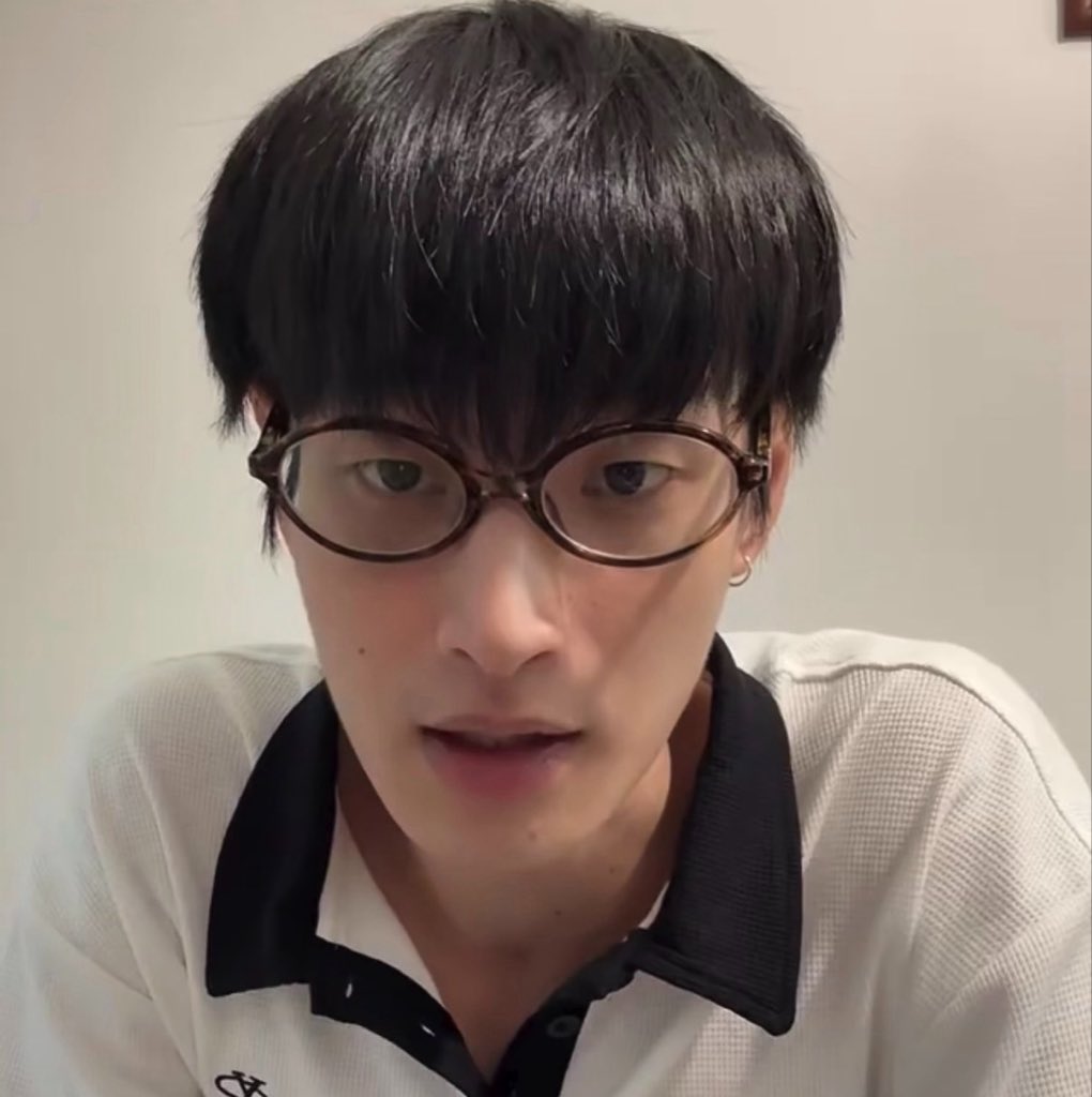 septemty's tweet photo. วันนี้ก็เป็นอีกวัน ที่บอสเหมือนสนูปปี้ https://t.co/utsLMN9NQM