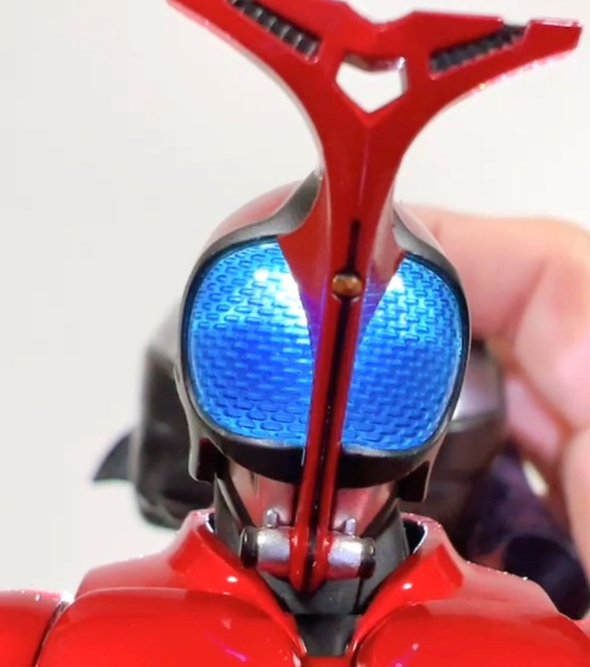 hirokun10chm's tweet photo. 【仮面ライダーカブト】20周年を記念で登場した真骨彫製法の仮面ライダーカブト ライダーフォーム20th Anniversary Ver.を開封。 https://t.co/qfwb0hIoyz