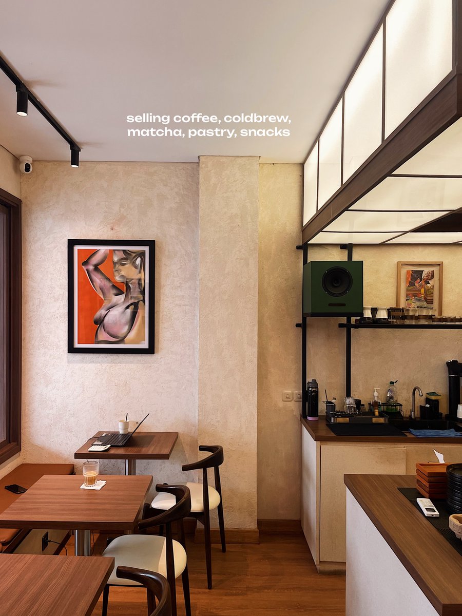XiaoRodrig5q's tweet photo. Yes to more new spots in Wijaya. This cozy place is perfect for coffee and camera enthusiasts, with great coffee and film for your analog camera. Their morning coffee-and-pastry combo is just IDR 50k—a winning deal in this economy. https://t.co/mxK5PnG6pZ
