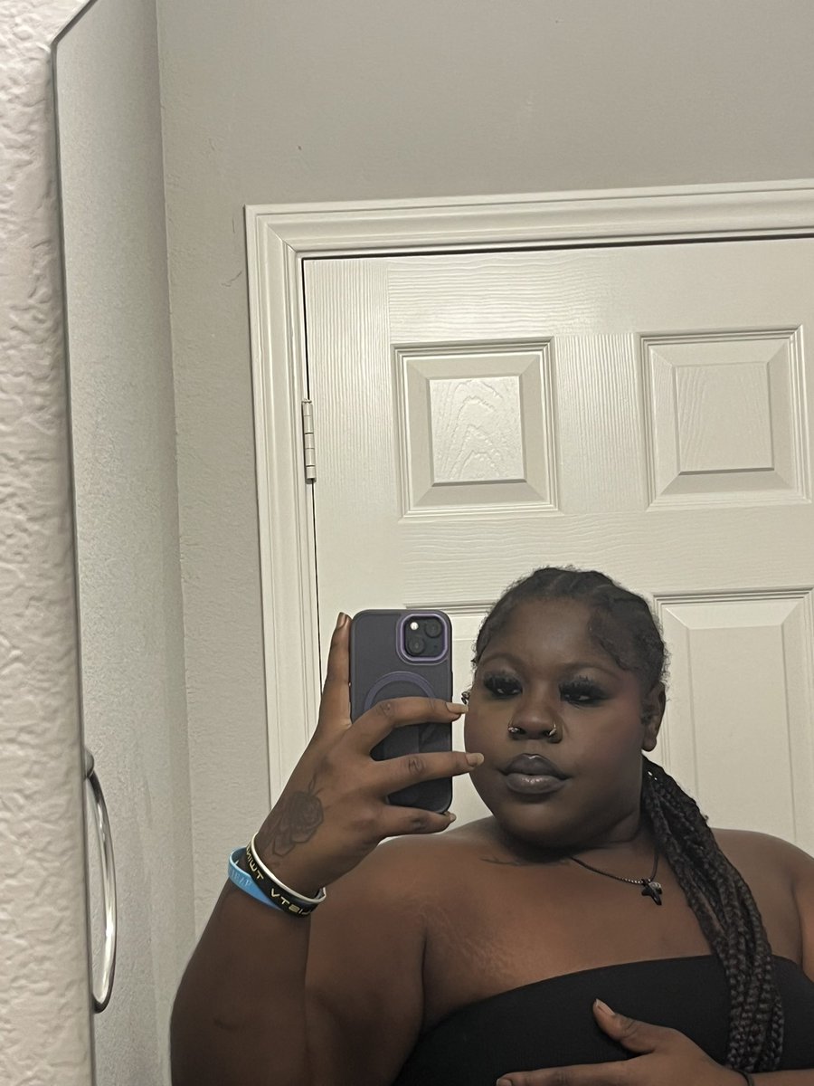 itsjustcxce's tweet photo. I’m obsessed🫩 #bigmama #darkskin #chudai https://t.co/4G30NjjDcw