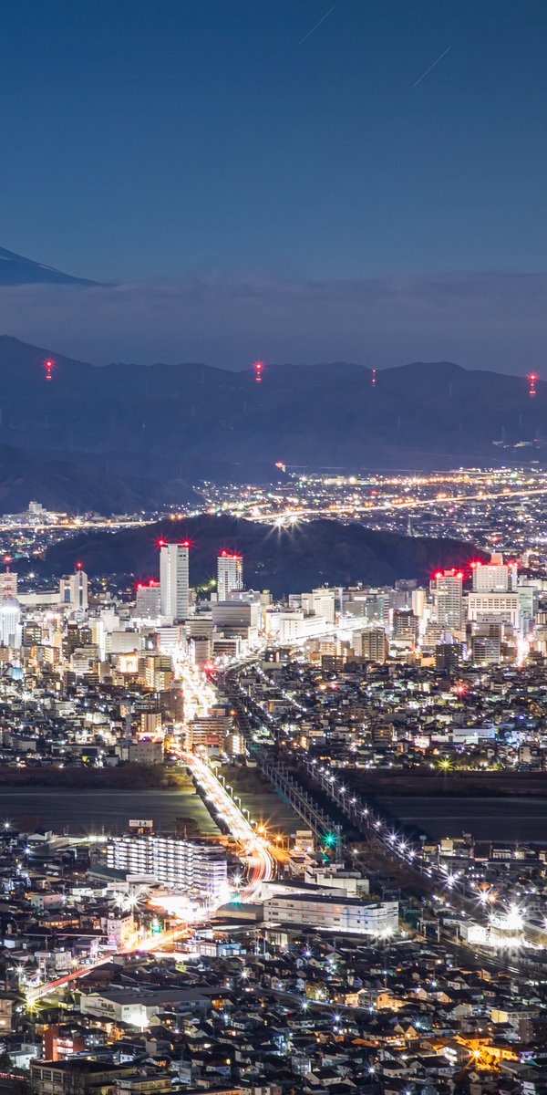 Photo_Scarlet's tweet photo. 満月の夜に見た、自分史上最高の夜景 https://t.co/S5VrRVDJwl