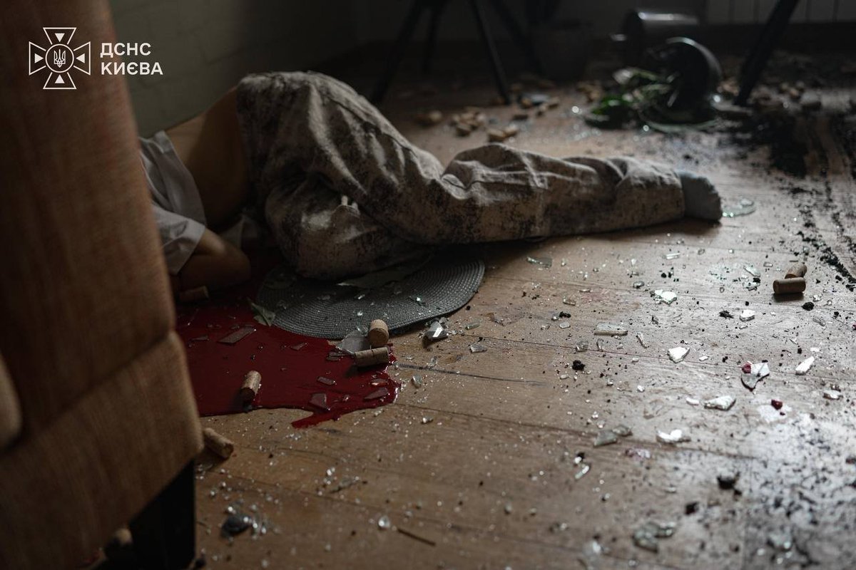 dedzaebal's tweet photo. Kyiv.

A 14-year-old boy was in his apartment this morning when a Russian drone struck his building. He was killed. At least seven other people were injured.

Russia is a monster https://t.co/VqVqcBDkbR