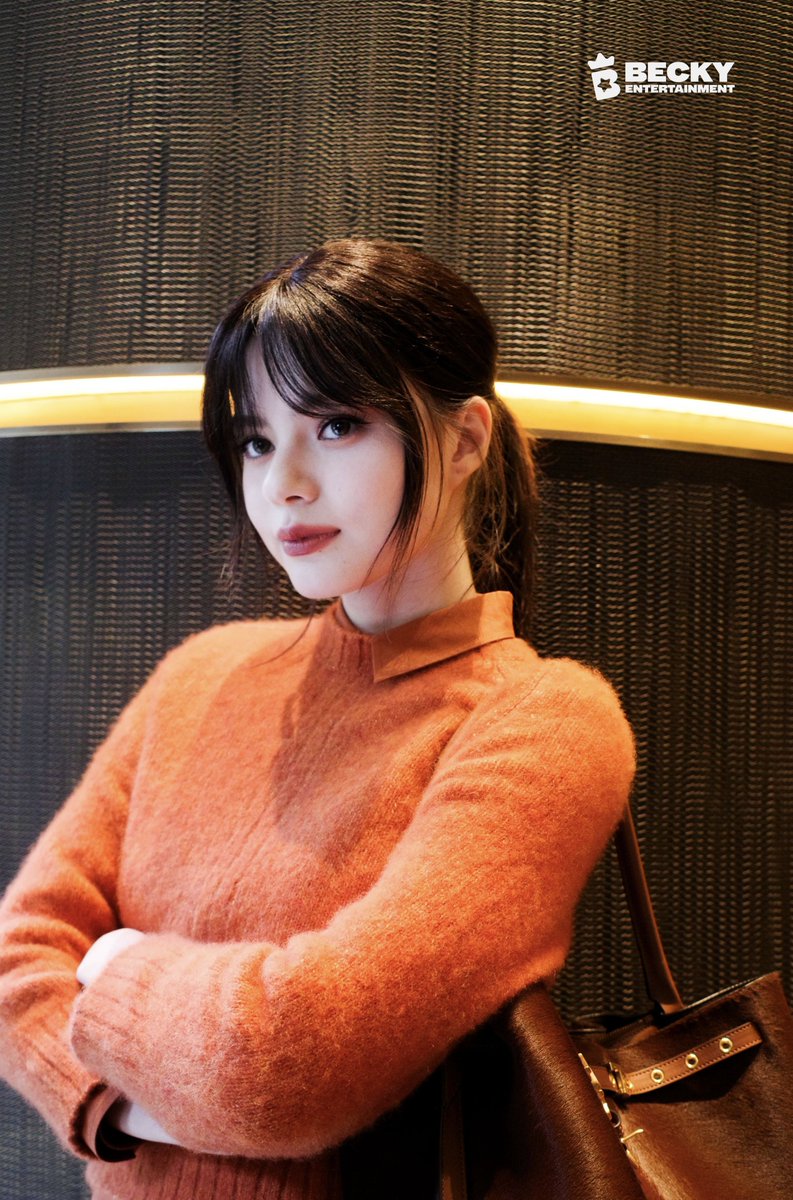 beckyentofc's tweet photo. Inside the TOD'S SS27 Show ✨

REBECCA AT TODS MFW26
#BeckyxTodsSS27 #BeckyxMFWTodsSS27
#beckysangels #BeckyArmstrong @Tods https://t.co/SaF2AbHKxZ