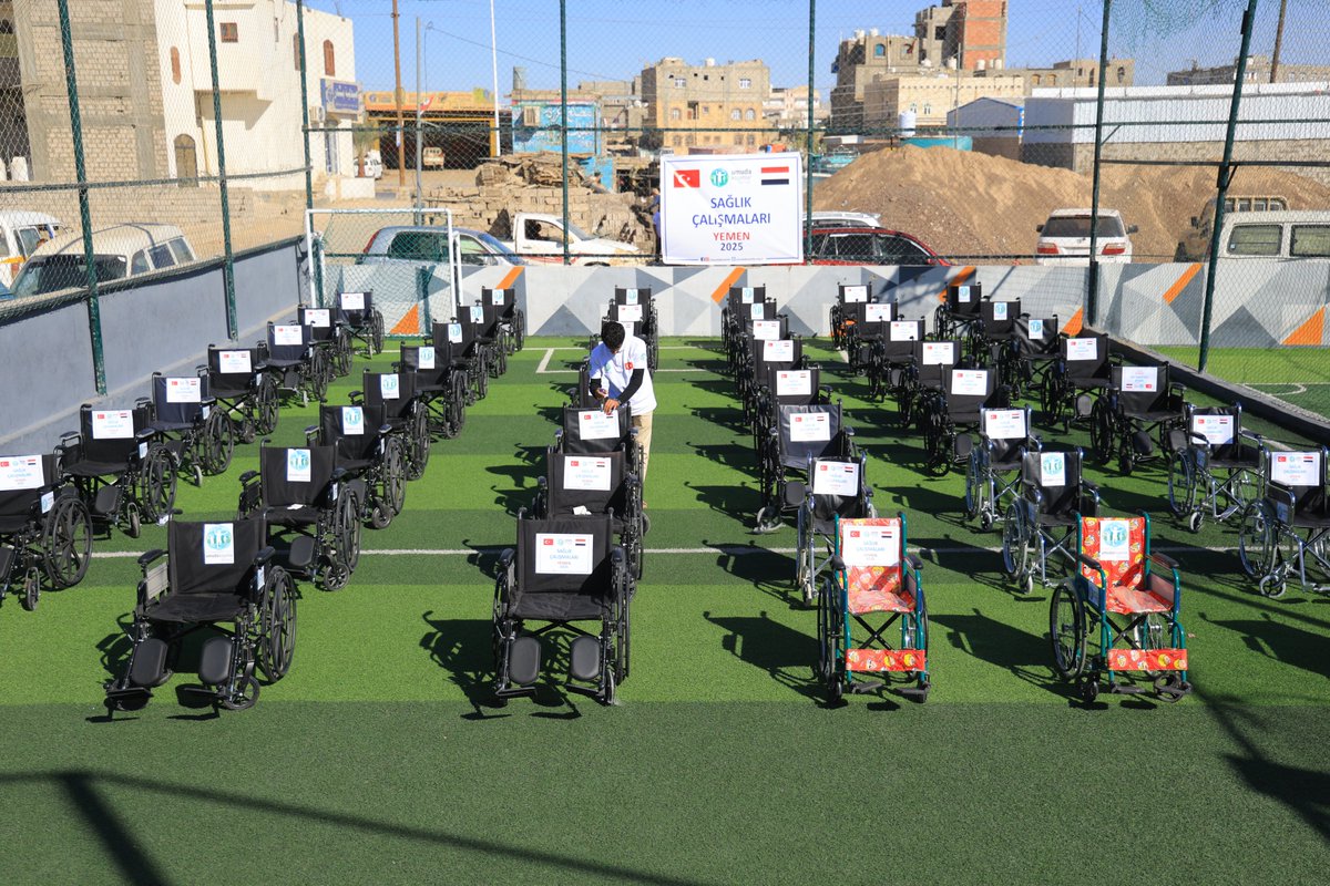 NasSocial_ar's tweet photo. ♿ Yemen’de 50 Tekerlekli Sandalye Desteği

Umuda Koşanlar Derneği desteğiyle Marib ve Hadramut’ta 50 tekerlekli sandalye temin edildi. Projeyle hareket kabiliyeti kısıtlı kişilerin günlük yaşamlarının kolaylaştırılması amaçlanıyor.

#Yemen #EngelsizYaşam #İnsaniYardım https://t.co/ZVy2fNpe23