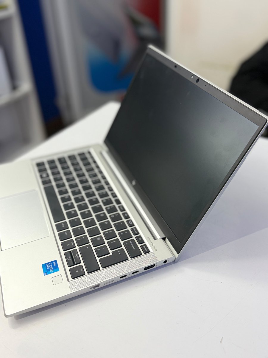 ecbtechnologies's tweet photo. HP ELITEBOOK 830 G8  PREMIUM BUSINESS LAPTOP

⚡ Processor: Intel® Core™ i5 – 11th Generation
🧠 RAM: 8GB
💾 Storage: 256GB SSD
🖥️ Display: 13.3-Inch
🎮 Graphics: Intel® Iris® Xe Graphics
✨ Design: Slim, Lightweight & Business-Ready
🎒 Comes with Laptop Bag
💰 PRICE: KSH 35,500

📞 Call/WhatsApp: 0717 040 531
📍 Location: Iconic Business Plaza, 3rd Floor, Room T12, Moi Avenue, Nairobi