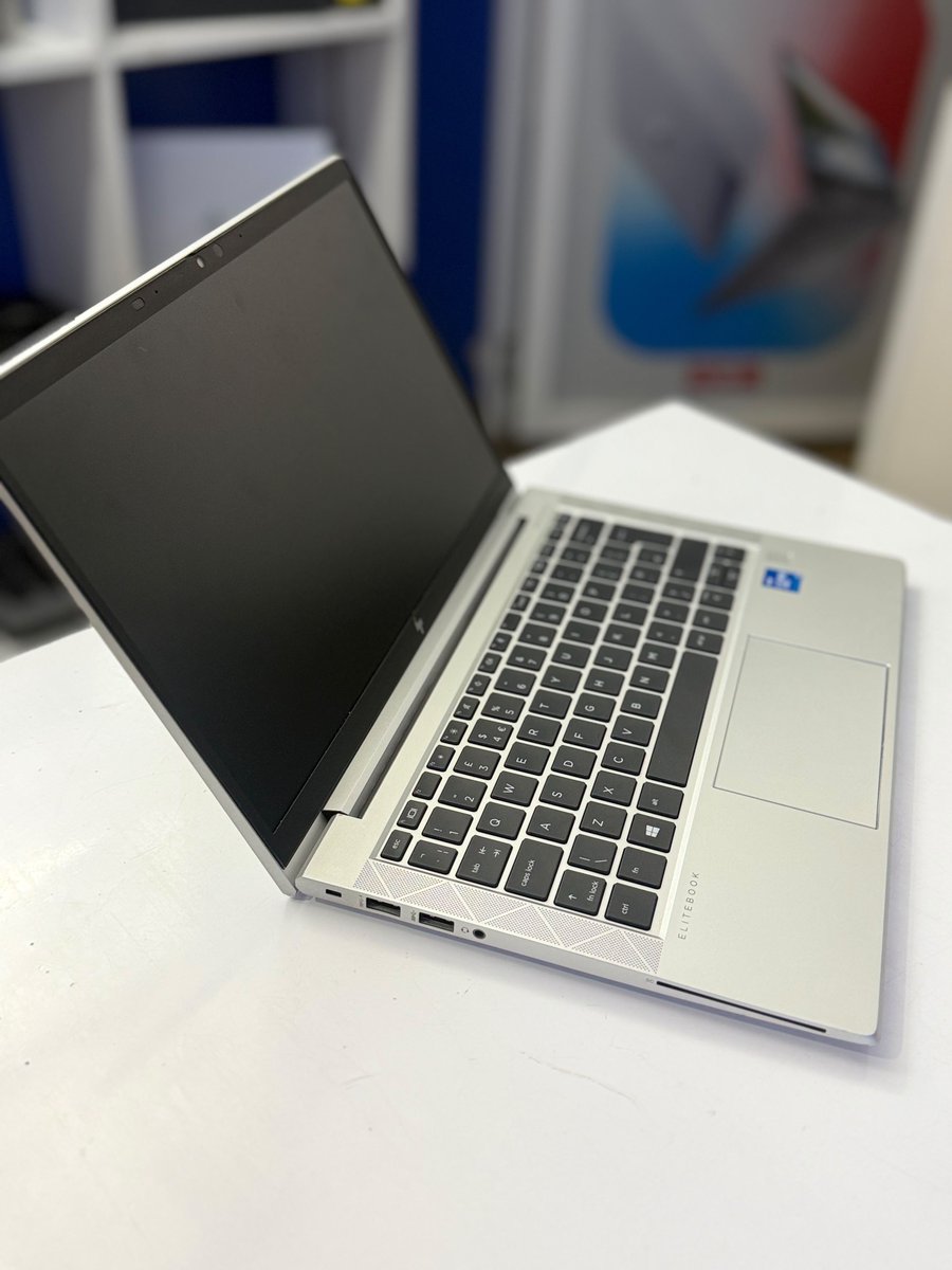 ecbtechnologies's tweet photo. HP ELITEBOOK 830 G8  PREMIUM BUSINESS LAPTOP

⚡ Processor: Intel® Core™ i5 – 11th Generation
🧠 RAM: 8GB
💾 Storage: 256GB SSD
🖥️ Display: 13.3-Inch
🎮 Graphics: Intel® Iris® Xe Graphics
✨ Design: Slim, Lightweight & Business-Ready
🎒 Comes with Laptop Bag
💰 PRICE: KSH 35,500

📞 Call/WhatsApp: 0717 040 531
📍 Location: Iconic Business Plaza, 3rd Floor, Room T12, Moi Avenue, Nairobi