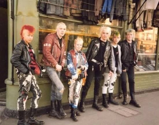 billynews3's tweet photo. PUNK´S NOT DEAD
#punk #punkrock #punksnotdead #punkrocker
#punks #punkstyle #punkrockers
#oldschoolpunk #staypunk #punklife
#punkforever #punkmusic #punkbands
#punknotdead #punkisnotdead #streetpunk
#punker #upthepunx #UpThePunk #punxnotdead https://t.co/cK36VF6mMx