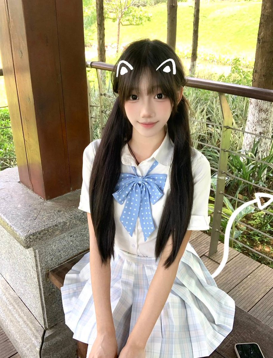 OPSSports2023's tweet photo. 田阳区
👉助理@sekimofu1
老师009
看上了请截图妹子和排号便客服快速安排
#百色
要一个黄昏，满是风，和正在落下的夕阳，远处可见袅袅升起的炊烟。 https://t.co/NgnEjj61FG