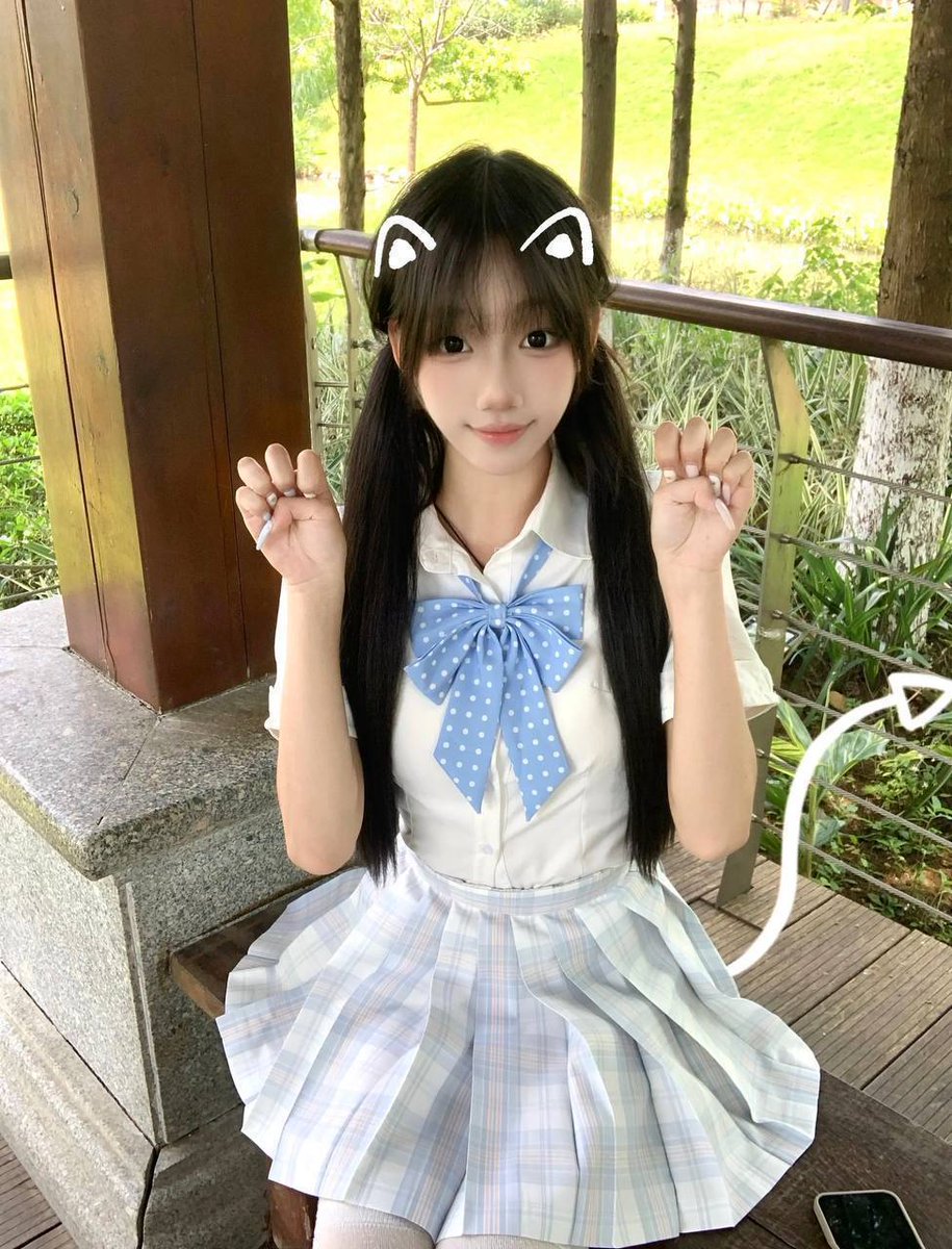 OPSSports2023's tweet photo. 田阳区
👉助理@sekimofu1
老师009
看上了请截图妹子和排号便客服快速安排
#百色
要一个黄昏，满是风，和正在落下的夕阳，远处可见袅袅升起的炊烟。 https://t.co/NgnEjj61FG