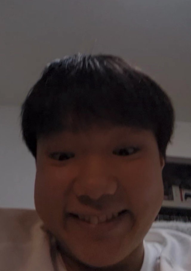 Qlrra1's tweet photo. @102502 栄南中学校3年3組札幌市東区に住んでる三橋詩聖くん？ https://t.co/EOyM8b4vAd