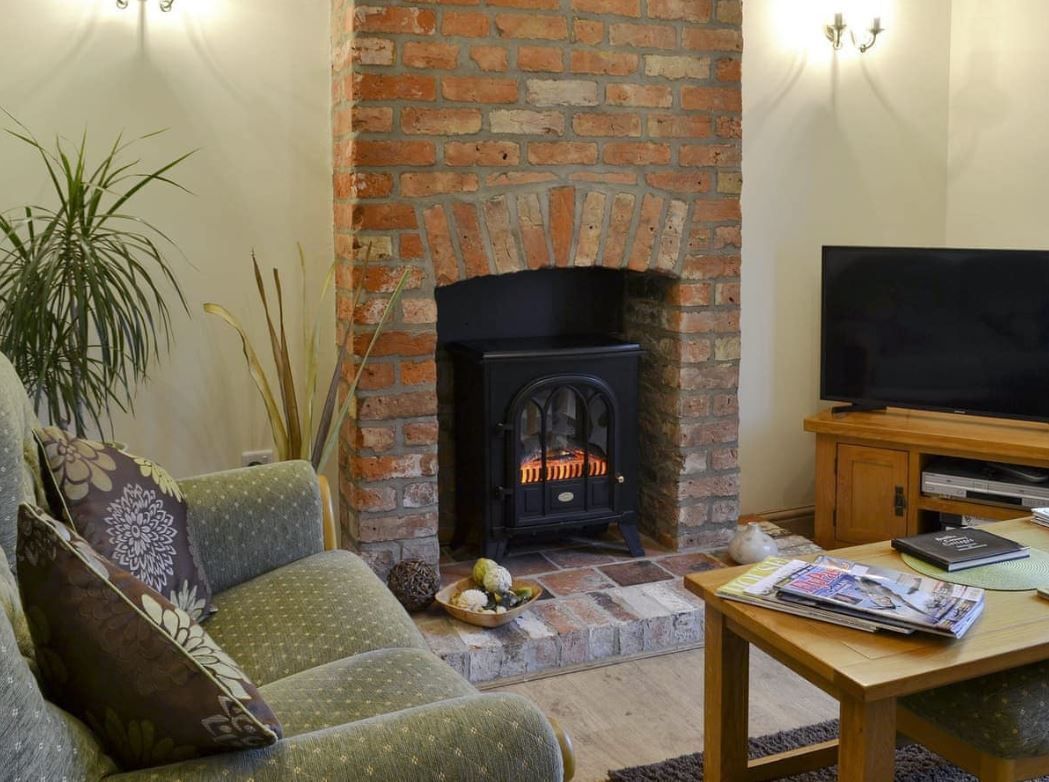 TheHolidayCots's tweet photo. 🏡✨ Plan a Stay at The Forge ✨🏡
The Forge offers comfortable self-catering accommodation for up to five guests and is available to enjoy throughout the year, making it a great choice for a getaway in any season.
🛏️ 7
https://t.co/DuMaCoSqZb
#TheForge #SelfCatering #Holiday https://t.co/LKyiPoFvAa