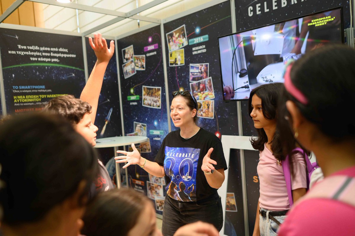 ResearchCy's tweet photo. 🔬 Το European Researchers’ Night 2026 συνεχίζεται με αμείωτο ενδιαφέρον!
📍 Από τις 16:00, οι πόρτες είναι ανοιχτές για όλους!
Ελάτε να γνωρίσετε από κοντά την επιστήμη και τους ανθρώπους που την κάνουν πράξη. 💡
Σας περιμένουμε στα Περίπτερα Α & Β!
#ERN2026 #TeamCuriosity https://t.co/8AtsgBIwoj