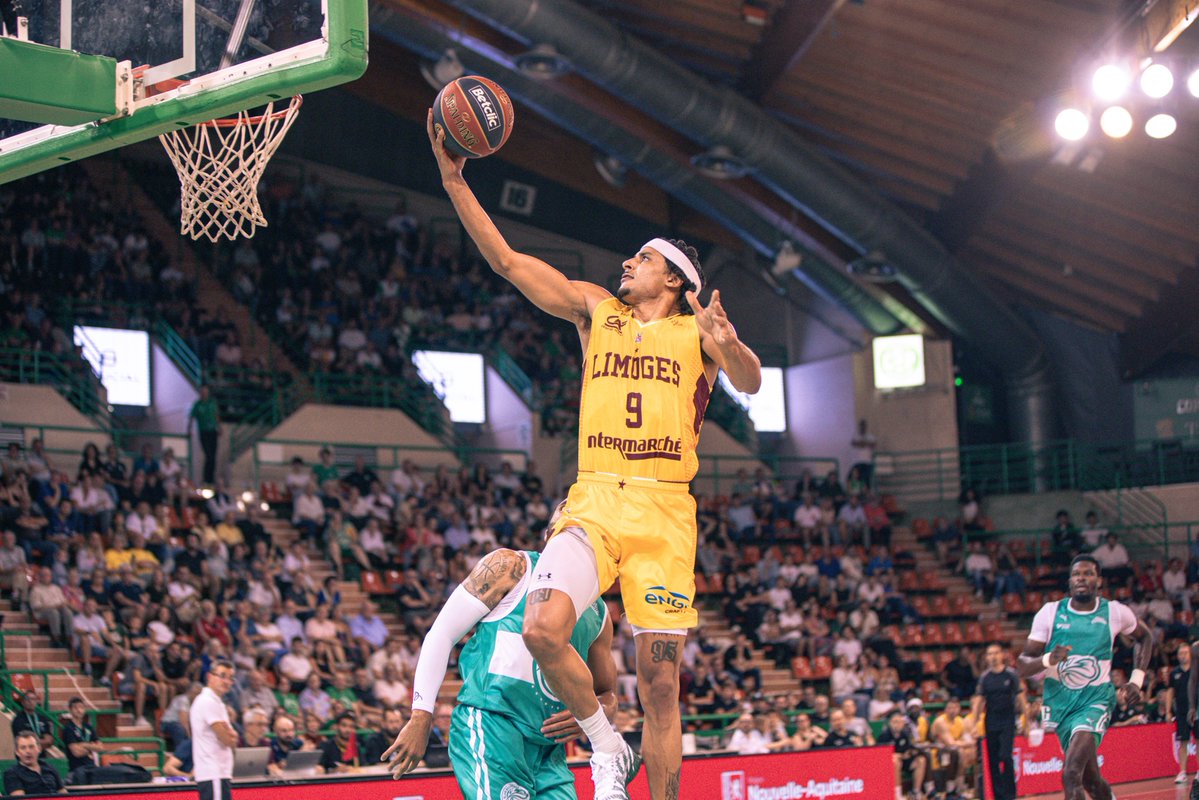 limogescsp's tweet photo. 🗞 Chalon vs Limoges, c'est demain 👊

L'avant-match 👉 https://t.co/7kmzOqJakk https://t.co/lTnr0KJcx1