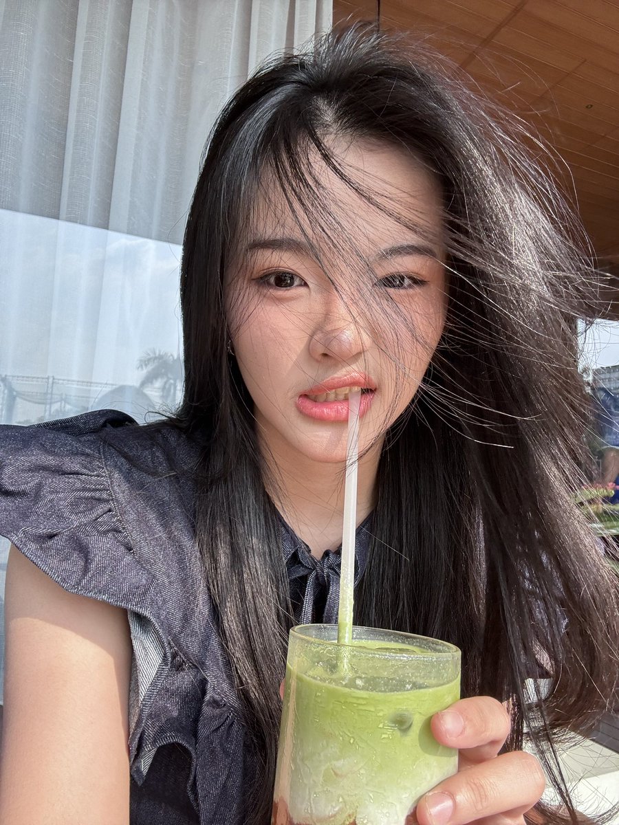 CErine_JKT48's tweet photo. #DiesVenErine latepost https://t.co/UagAxKeBW4