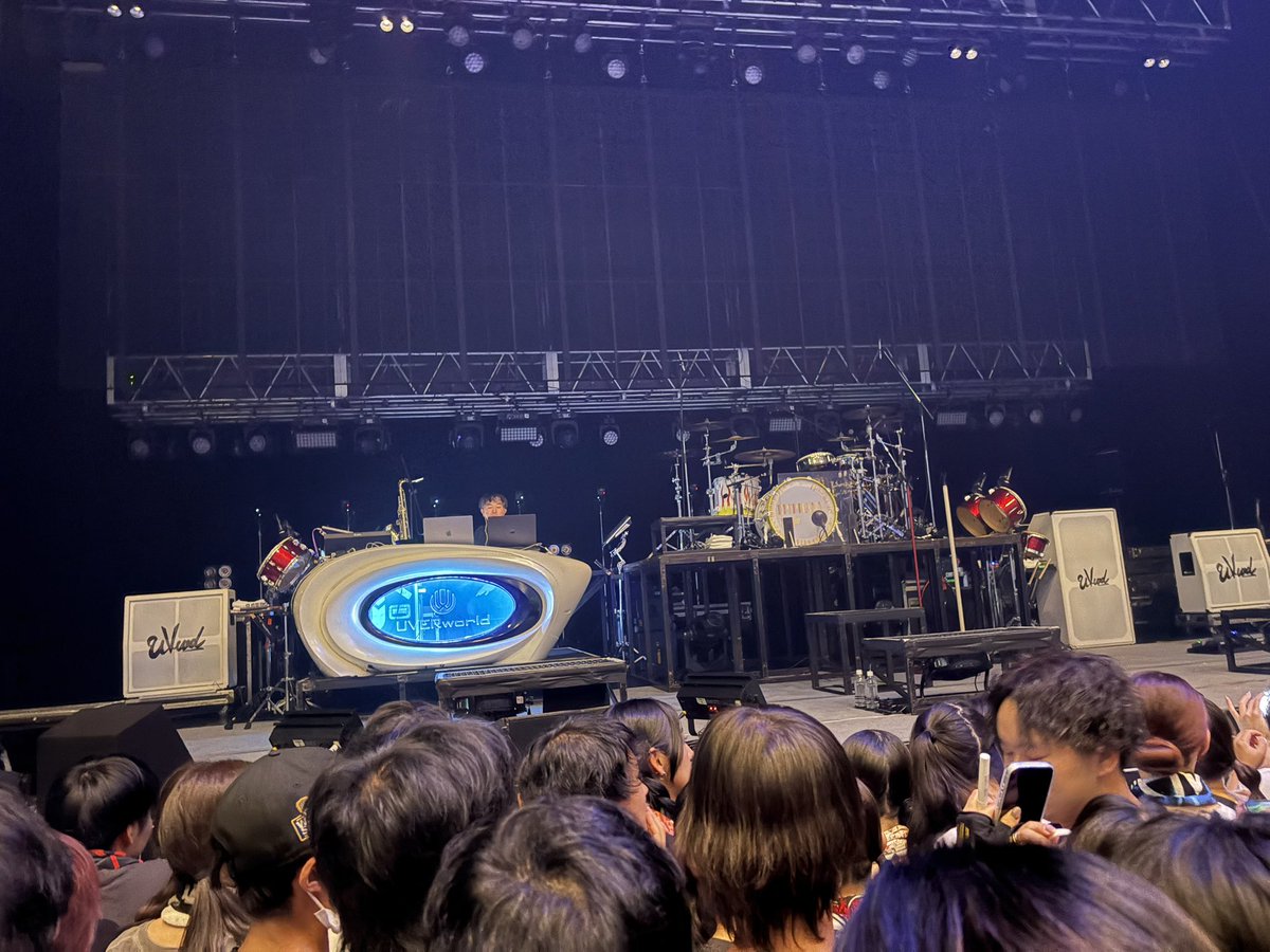 pikachu_ym's tweet photo. 柵前にきました！こわ！ https://t.co/5erV1k0Lrs