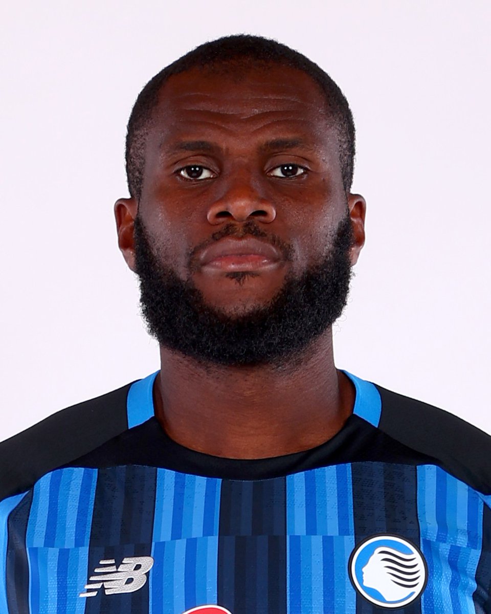 Conf_League's tweet photo. 📸 Franck Kessie 🖤💙

#UECL | @Atalanta_BC https://t.co/Uw7IN9uE3h
