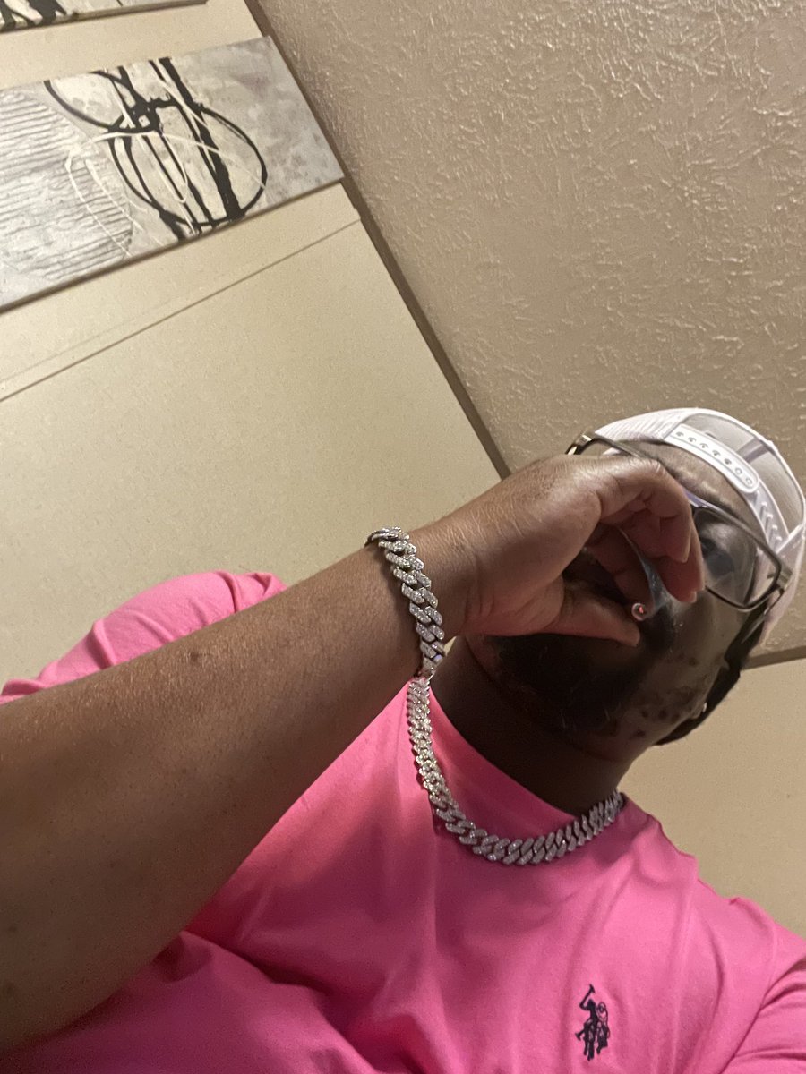 AceBoogie8574's tweet photo. Here’s To 41… Show me some Love https://t.co/3xfUKxh3Zv