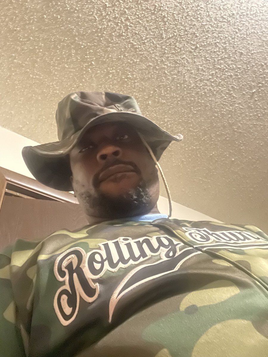 AceBoogie8574's tweet photo. Here’s To 41… Show me some Love https://t.co/3xfUKxh3Zv