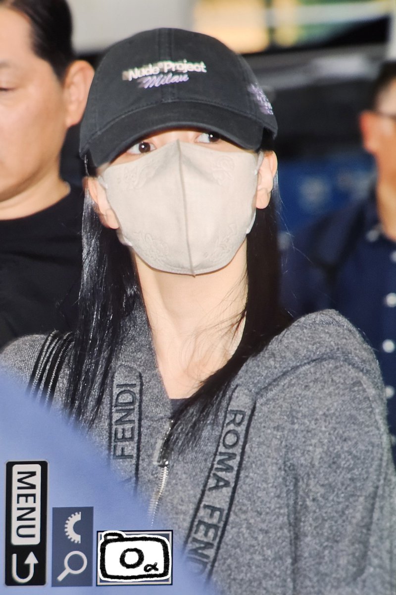 fishcmr's tweet photo. 260925 인천공항 ICN

수고했어!!!!!👏👏

#TWICE #MINA
#트와이스 #미나 #ミナ https://t.co/kSFrM3gULn