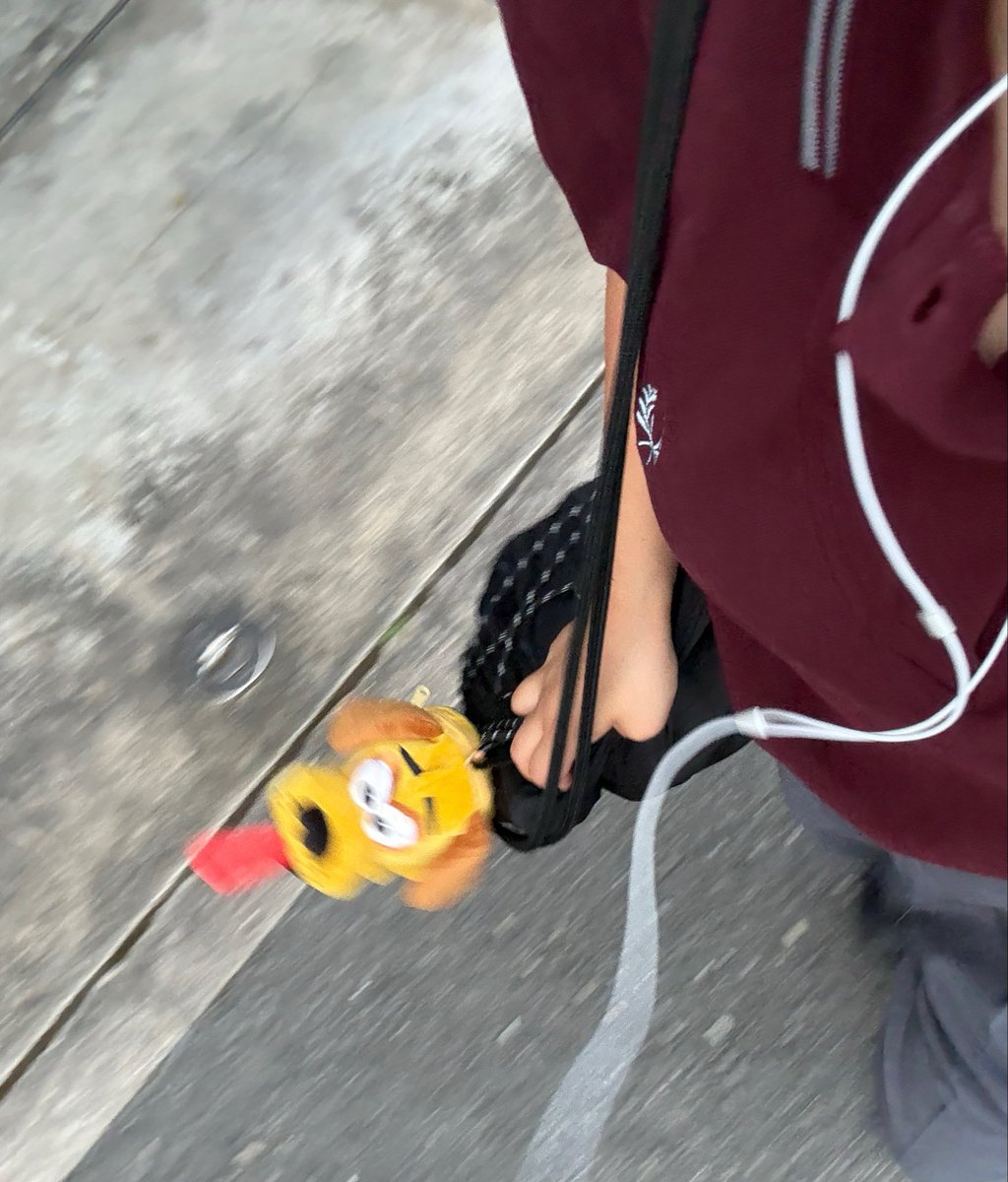 ocaca__ui's tweet photo. 毎日連れて通勤してる
これもこれから心の支えになるであろう https://t.co/nd4CuWIp1S