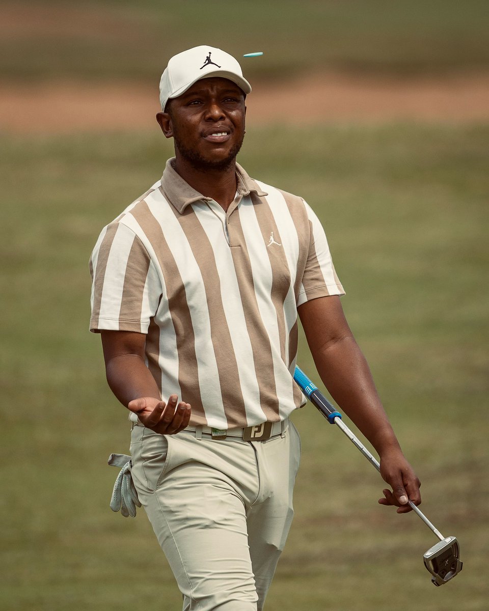 Rwanda_Sports's tweet photo. The greens are calling! ⛳️🇷🇼

Day 2 of the #RwandaOpen2026 is underway at Kigali Golf Resort &amp; Villas. More great golf, more action, and more moments to enjoy! 🏌🏾‍♂️

#RwandaSports https://t.co/GwrWTbXW3p