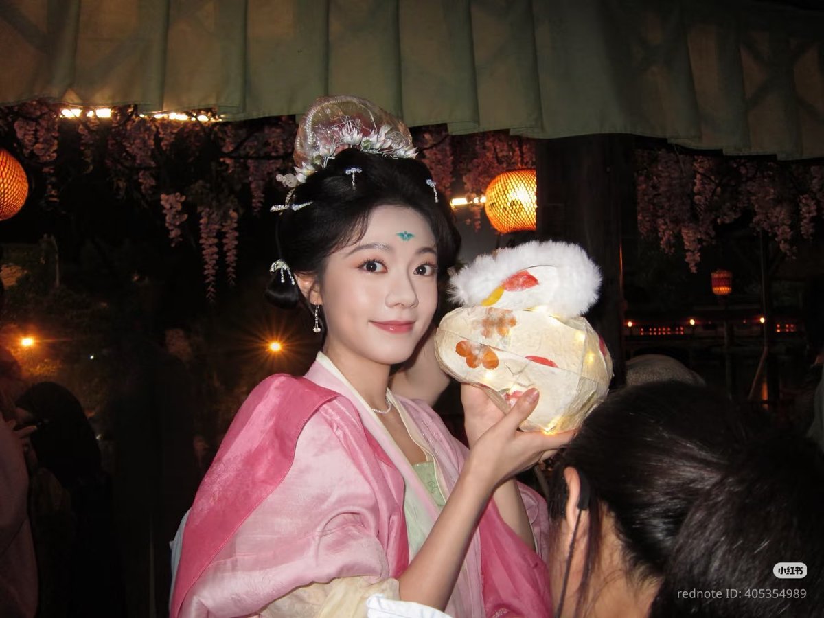 maixiang2002ID's tweet photo. Pretty Maimai update 👋🏻

#ZhaoJinmai #AJourneyToGlow 
#赵今麦 #จ้าวจินม่าย #조금맥 https://t.co/iNEgMNdw94