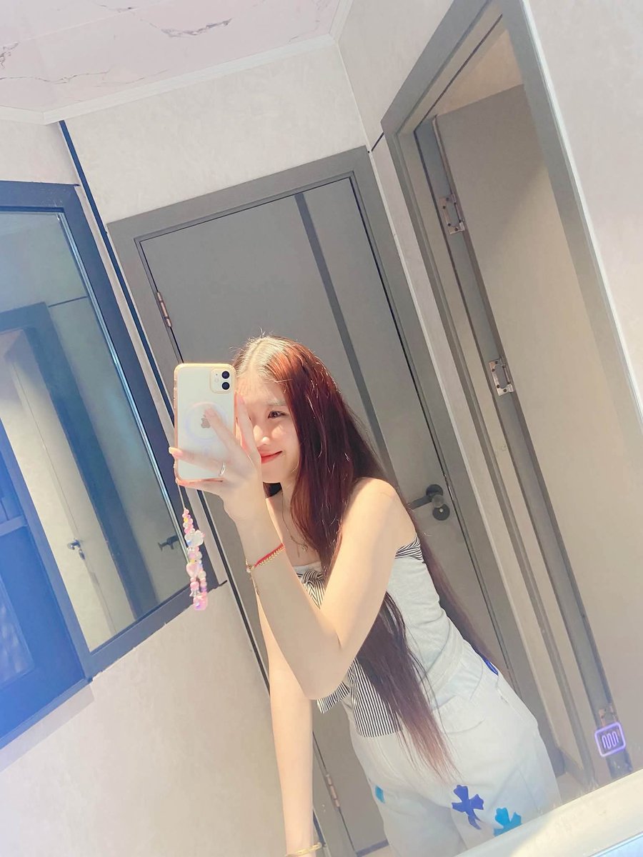KandaceShaw98e's tweet photo. 5🌽🪻ตอนแรกก็ไม่เชื่อ จนกระทั่งลองใช้เอง... ไอเทมลับที่���ิวตี้บล็อกเกอร์เกาหลีโหวตให้เป็นอันดับ 1!“ ครีมกันแดดเนื้อซูเฟล่ บางเบา คุมมันนาน
♦️♦️♦️♦️♦️
🆔  aeioyxx
https://t.co/5CZ4FDcCG0

#รับงานตลาดไท
รับงานตลาดไท
#รับงานคลองหลวง
#รับงานนอนนคร https://t.co/4WfuWOLQP3