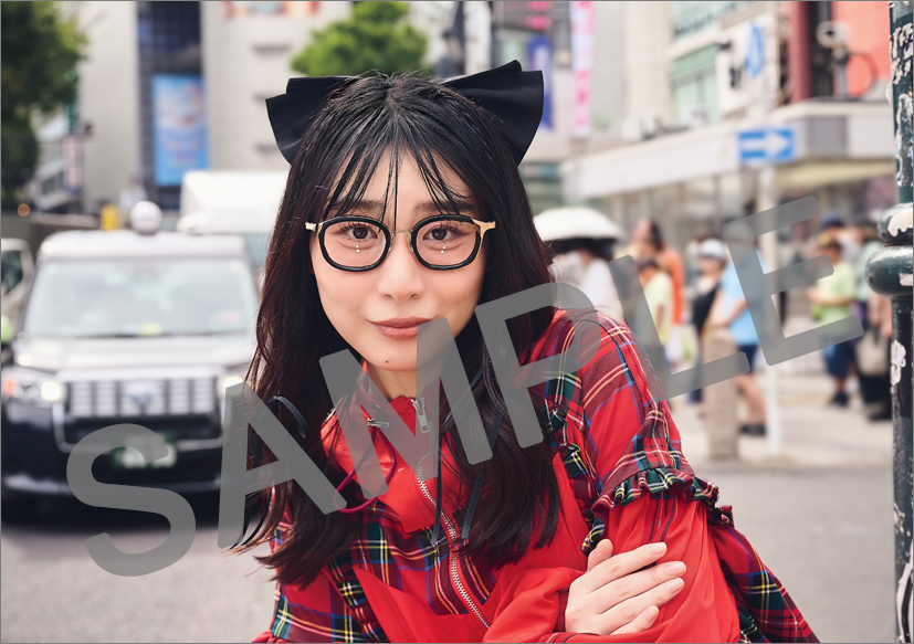 hagoromo_cl's tweet photo. 【発売情報】
#ハシヤスメ・アツコ 2027カレンダー🎀
12月5日(土)より発売開始📅

／
📢発売記念イベント・STAR's Shopping ｍall特典詳細決定！
＼

😊発売記念イベント
12月13日(日)📍HMV＆BOOKS SHIBUYA
https://t.co/ueuRVIf0Uc

🎁STAR's Shopping ｍall
・SHOP特典
・SUPER HASHiYASUME TiME!!会員限定特典
https://t.co/jd10OZg9xk

※各販売ページにて、特典内容や注意事項などの詳細をよくご確認の上ご注文下さい
※受付期間中でも予定数量に達し次第販売終了になります

お見逃しなく！