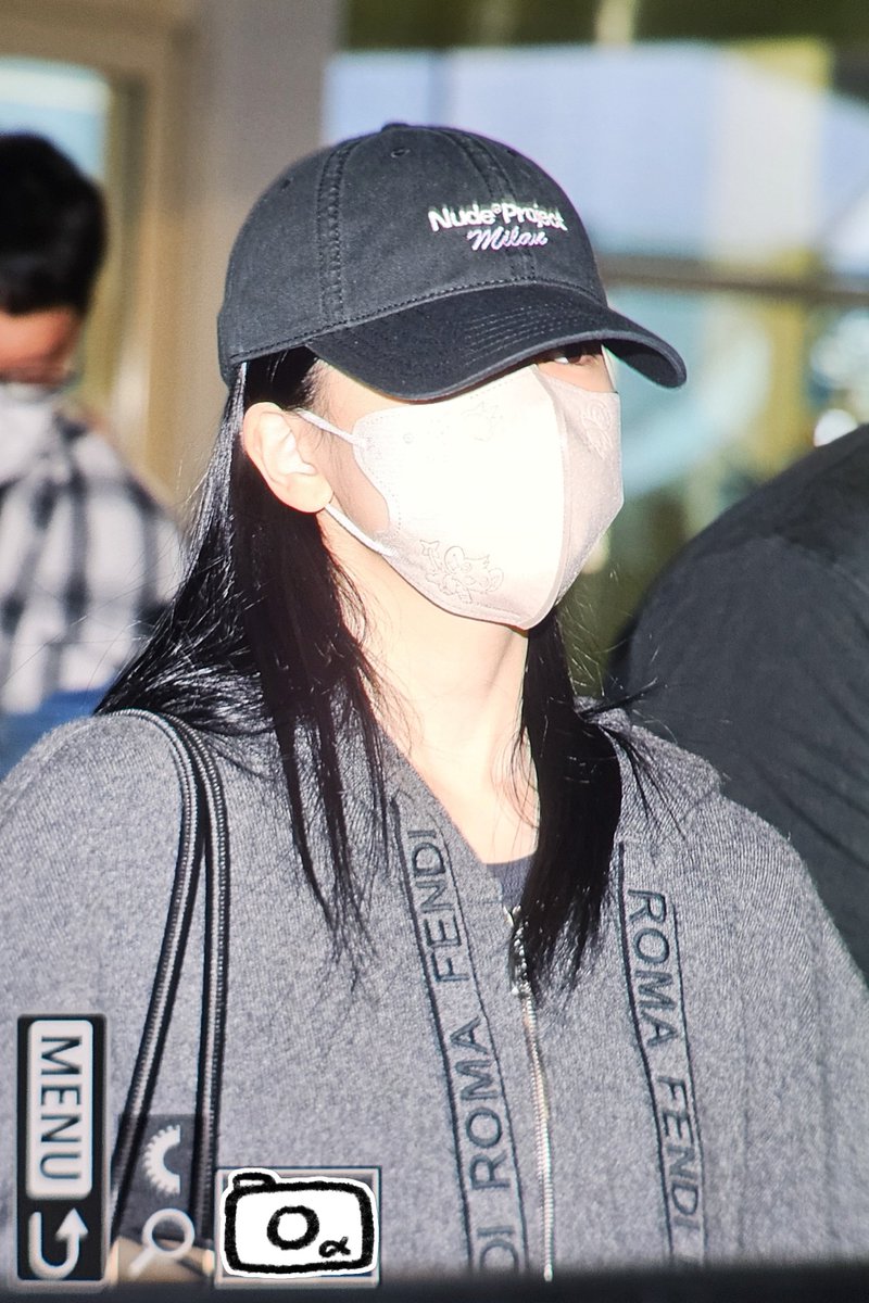 fishcmr's tweet photo. 260925 인천공항 ICN

수고했어!!!!!👏👏

#TWICE #MINA
#트와이스 #미나 #ミナ https://t.co/kSFrM3gULn
