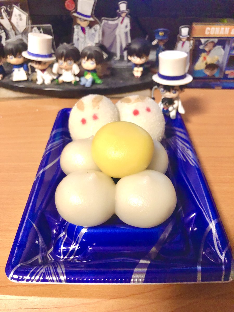 rumi_hashiba's tweet photo. 今夜は中秋の名月らしいので、月見団子食べましょうネ🍡 https://t.co/6ANJnQK06x