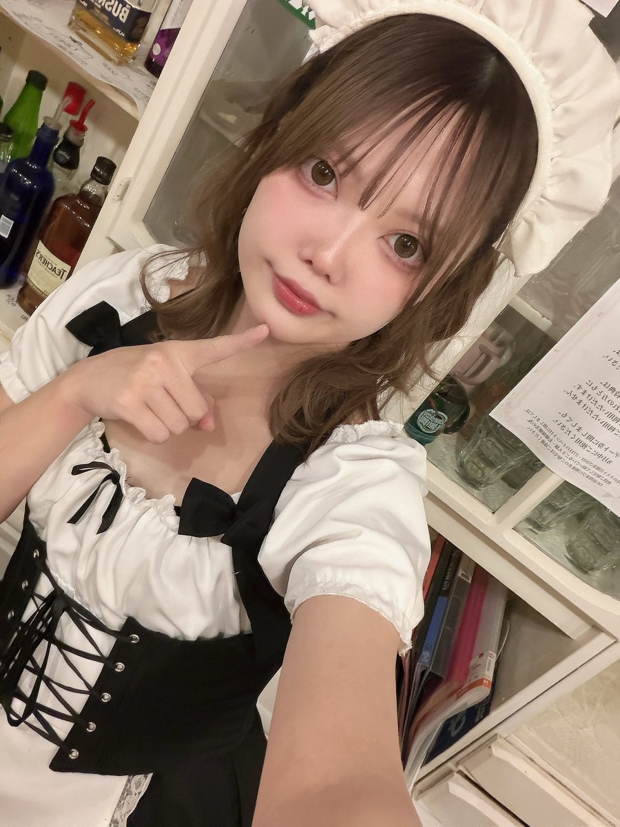 haduki__yuru's tweet photo. ラストメイド服！！！
5年間着続けたメイド服も今日で最後！！！✨

しみじみ、、
もう人生の中のラストメイド服でございます😭

見納めお待ちしております！✨ https://t.co/A9tL1ti9EU
