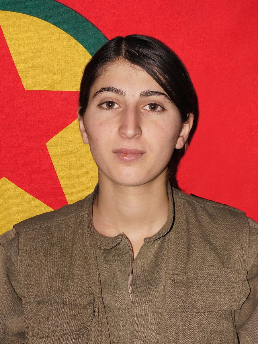 Andokmusa's tweet photo. Kod Adı : Tîjda Ararat
Adı Soyadı : Zeynep Kayalar
Doğum Yeri : Agirî
Anne – Baba Adı : Seyran - Doğan
Şehadet Tarihi ve Yeri : 30 Kasım 2022 / Qendîl https://t.co/MpwxI7TU46