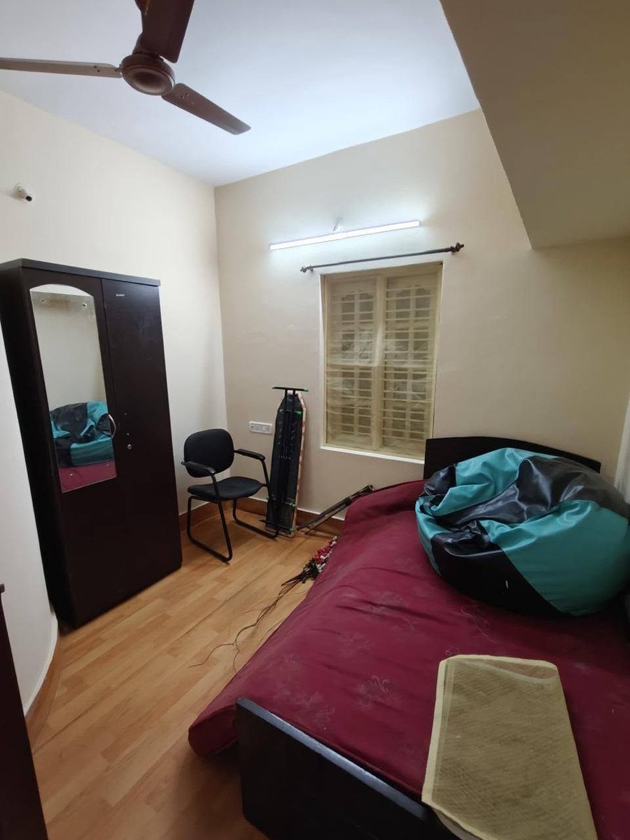 FlatX_Shoutout's tweet photo. 🏡 Male Flatmate Wanted in Hsr Layout
💸 Rent: ₹13125
💰 Deposit: ₹25000

Checkout: https://t.co/JEZoJJSMvg

#flatx #flatsandflatmates #flatmate #Bengaluru https://t.co/rRYQJUMg4f