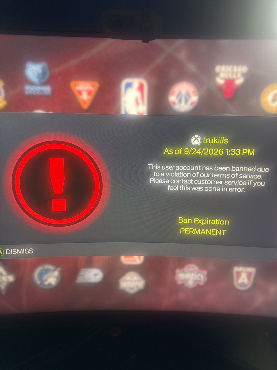 Carsynmob's tweet photo. @NBA2K Ronnie is banning all the wrong persons. I never cheated nor boosted in all my years of playing 2k and today I woke up and logged in and I’m permanently banned. Please 2k fix this @2KSupport  @2K https://t.co/u80hh76aaH