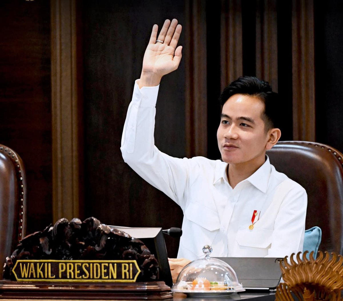 Opposisi6890's tweet photo. Test ombak Netizen
Indonesia

Voting dibawah

Dimakzulkan 👉 🔄

Dipertahankan 👉 ❤

Wakil presiden dik @gibran_tweet

Kosong kosong kosong https://t.co/TforiUWPc7