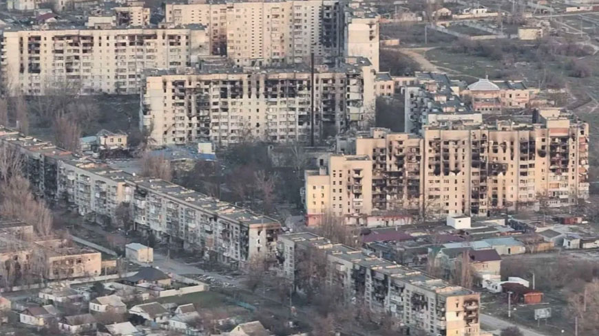CommissionerHR's tweet photo. I am alarmed by the rapidly deteriorating humanitarian crisis in Oleshky, a town in the temporarily occupied parts of the Kherson region of Ukraine. 

Civilians, including children, are trapped without sufficient food, medicines, medical care, running water or electricity. Reports indicate that they face a high risk of death. 

Under international humanitarian law, Russia, as the occupying power, has the duty to provide food and medical supplies and to facilitate humanitarian relief. 

I call for an immediate local ceasefire, unhindered humanitarian access, and the safe evacuation of civilians. 

The hardship and suffering of people caught along the frontlines of the war and in occupied territories demand international attention and action.
#humanrights #Ukraine #Oleshky #Kherson #HumanitarianLaw