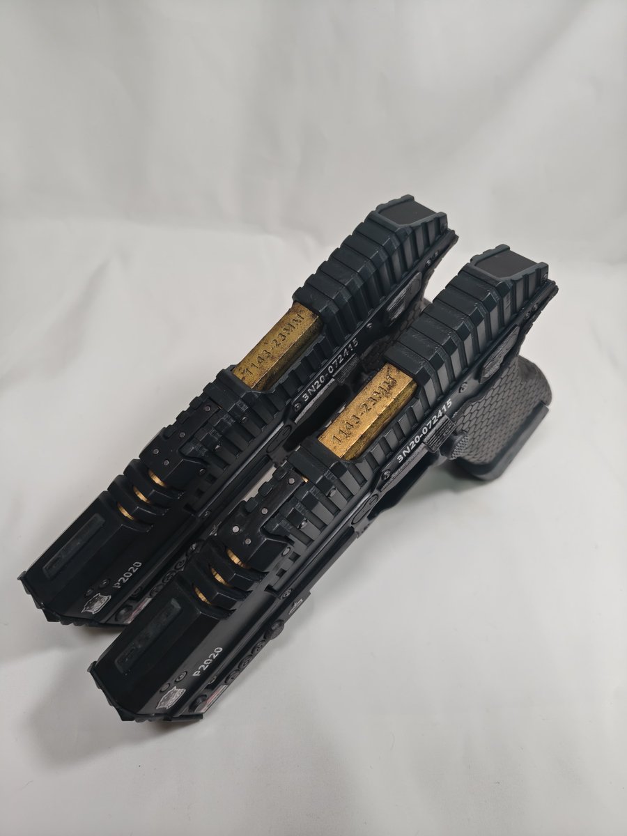 shiroto301's tweet photo. Apex Legends
P2020　アキンボ https://t.co/vllWNtFjEr