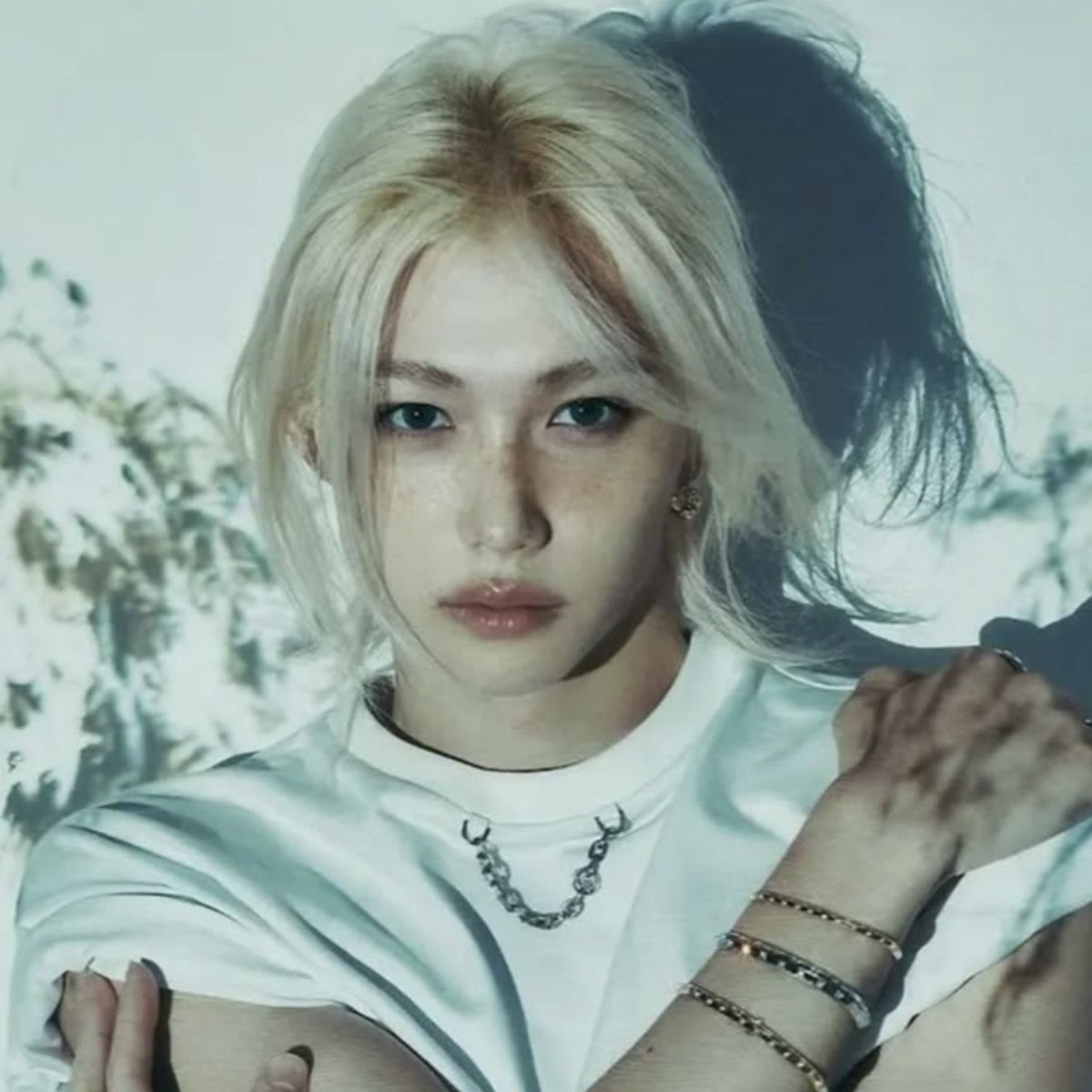 licotaetae's tweet photo. i like my guys looks prettier than women https://t.co/G8yB64KsaV