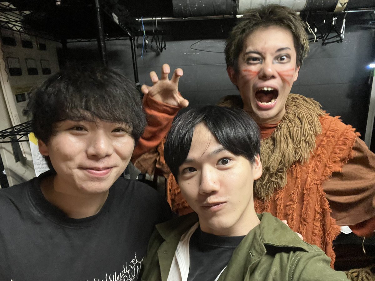 eba_first_eba's tweet photo. 今日4公演目終えました！
観に来て下さりありがとうございました。

明日18:30からA班最後の公演です！
動物達の生き様、そしてそこに関わる当時の人達の生き様をお届けします！
まだ席空いておりますので飛び込み大歓迎☘️

是非見に来て下さい！💪

【チケット】
https://t.co/1ZQWXgqSdb https://t.co/gBpEsvILKY