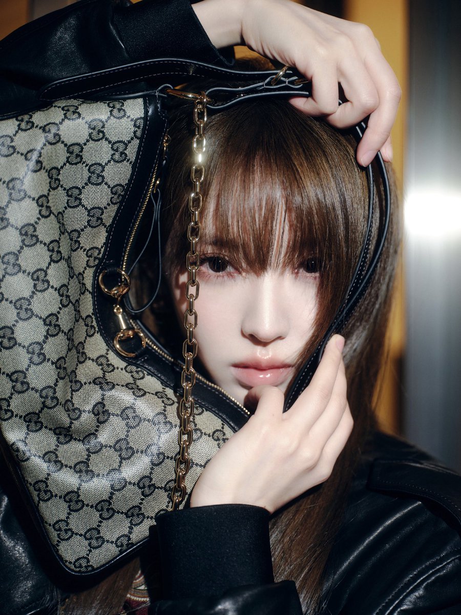 weibuss's tweet photo. Miss Brand Ambassador Tian Xiwei for @gucci ❤️‍🔥

#TianXiweiGucciSS27APTLook  #GucciTheStoreShow  #GucciSS27xTianXiwei  #TianXiwei #Gucci @gucci https://t.co/vVqMFfYfY8