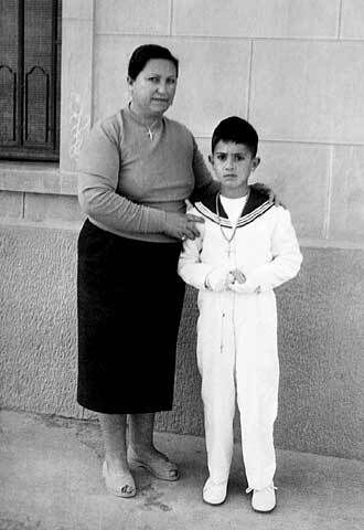 Film_Treasures's tweet photo. Pedro Almodóvar with his mother, Francisca Caballero. https://t.co/q1xvhQe6wG