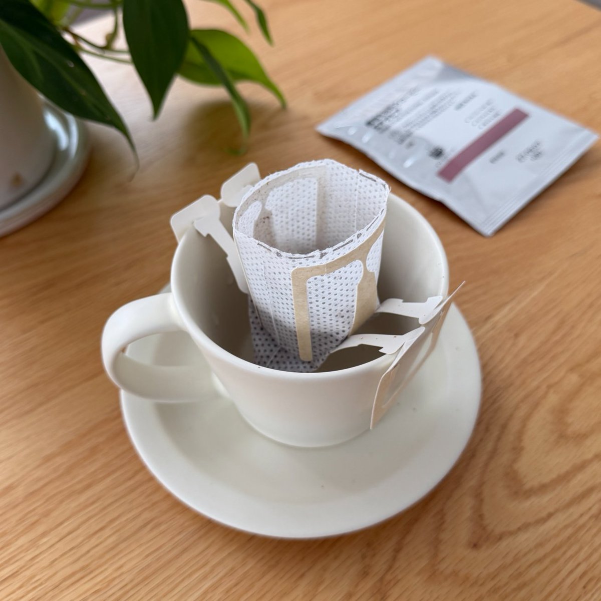 muji_net's tweet photo. 一杯から気軽に楽しめる、ドリップタイプの「産地を味わうコーヒー」が、新登場。

https://t.co/aH5fJbBR2O https://t.co/sYTY4TFyU8