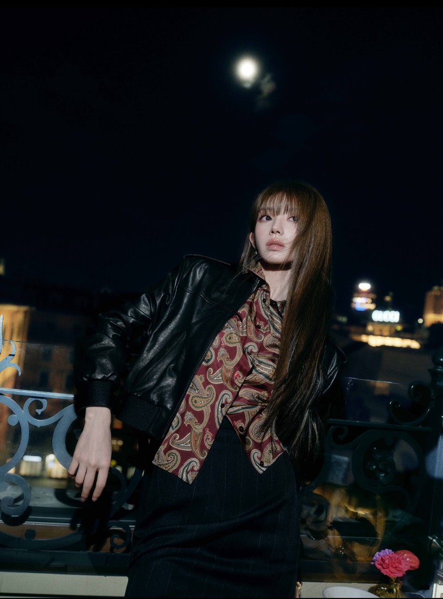TVenthusiastic's tweet photo. #GUCCI Primavera Collection Milan

Tian Xiwei Brand Ambassador of Italian House of Fashion and Luxury GUCCI, posed, dressed with the latest design of the fashion house. 

STUNNING! 🤩 

#TianXiwei https://t.co/DoEpHWGJy0