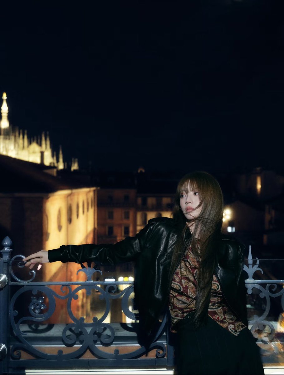TVenthusiastic's tweet photo. #GUCCI Primavera Collection Milan

Tian Xiwei Brand Ambassador of Italian House of Fashion and Luxury GUCCI, posed, dressed with the latest design of the fashion house. 

STUNNING! 🤩 

#TianXiwei https://t.co/DoEpHWGJy0